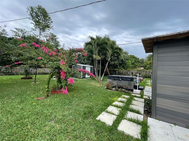 1545 NE 138th St, North Miami, FL 33161