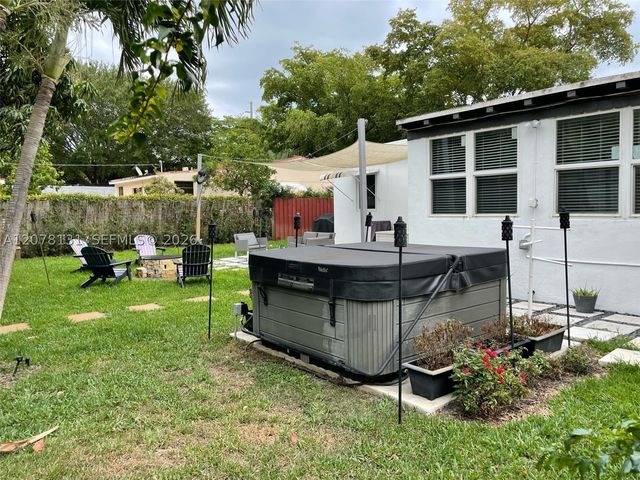 1545 NE 138th St, North Miami, FL 33161