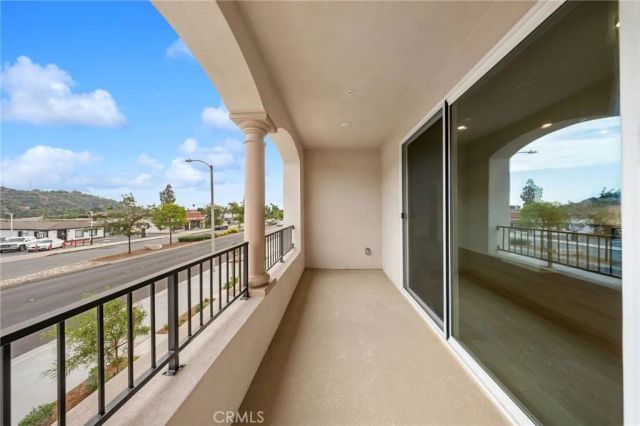 731 E Route 66, Glendora, CA 91740