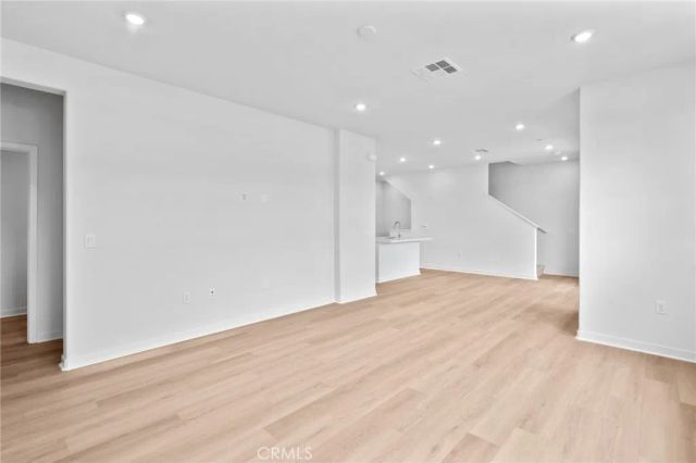 731 E Route 66, Glendora, CA 91740