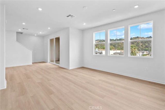 731 E Route 66, Glendora, CA 91740