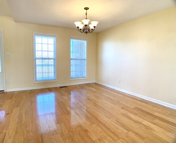 800 Karmaflux Way, Clarksville, TN 37043