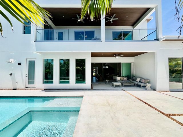 2532 FRUIT TREE DRIVE, Sarasota, FL 34239