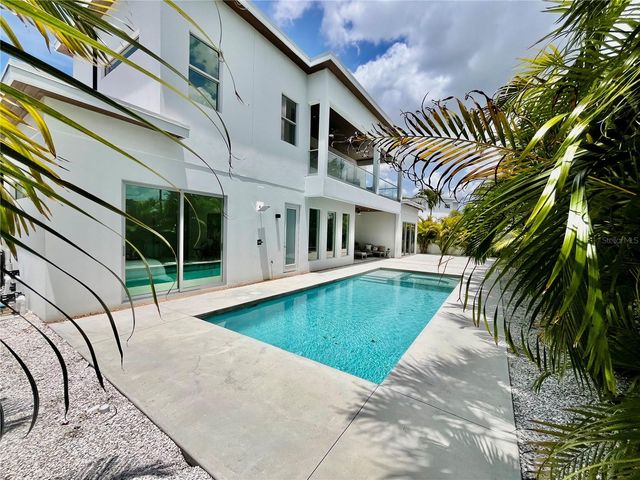 2532 FRUIT TREE DRIVE, Sarasota, FL 34239