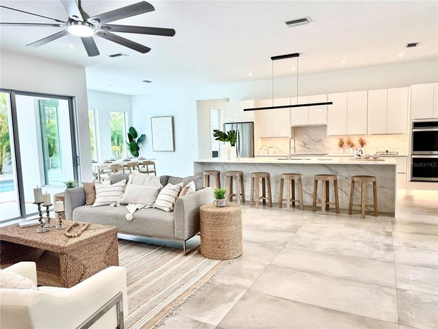 2532 FRUIT TREE DRIVE, Sarasota, FL 34239