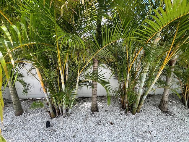 2532 FRUIT TREE DRIVE, Sarasota, FL 34239
