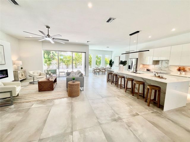 2532 FRUIT TREE DRIVE, Sarasota, FL 34239