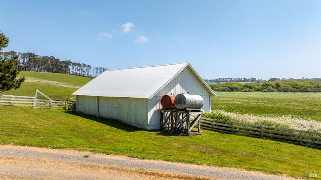 21601 S Highway 1 Hwy, Point Arena, CA 95468