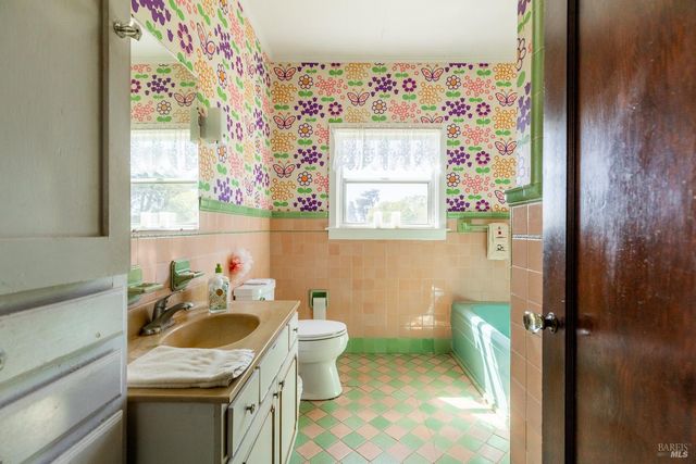 21601 S Highway 1 Hwy, Point Arena, CA 95468