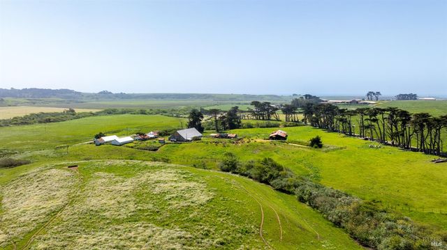 21601 S Highway 1 Hwy, Point Arena, CA 95468