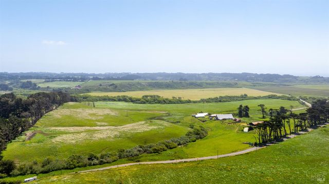 21601 S Highway 1 Hwy, Point Arena, CA 95468