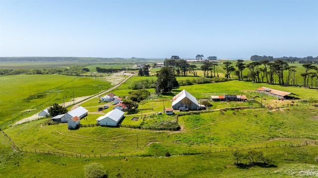 21601 S Highway 1 Hwy, Point Arena, CA 95468