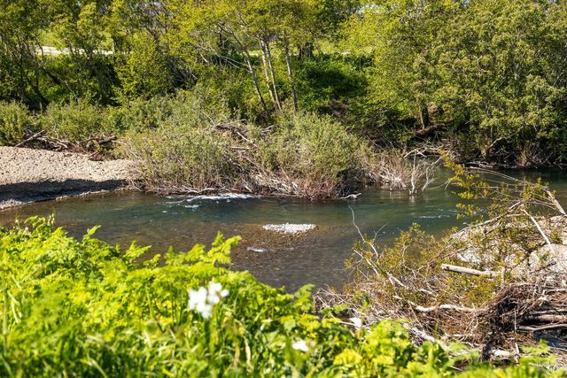 21601 S Highway 1 Hwy, Point Arena, CA 95468