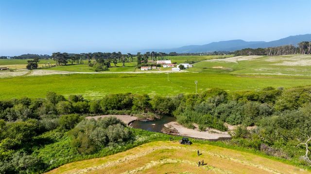 21601 S Highway 1 Hwy, Point Arena, CA 95468