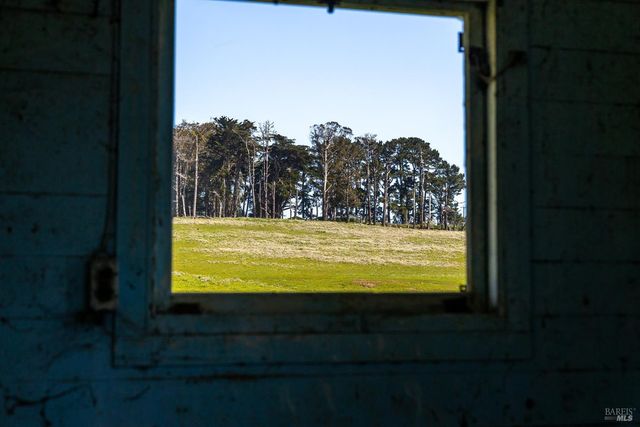 21601 S Highway 1 Hwy, Point Arena, CA 95468