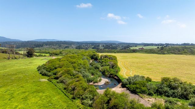 21601 S Highway 1 Hwy, Point Arena, CA 95468