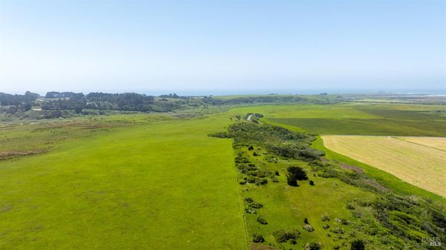21601 S Highway 1 Hwy, Point Arena, CA 95468
