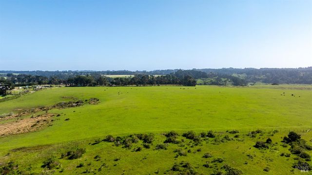 21601 S Highway 1 Hwy, Point Arena, CA 95468