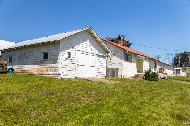 21601 S Highway 1 Hwy, Point Arena, CA 95468