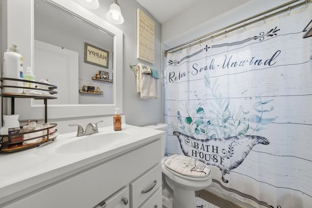 2238 N Harlem Avenue 1W, Elmwood Park, IL 60707