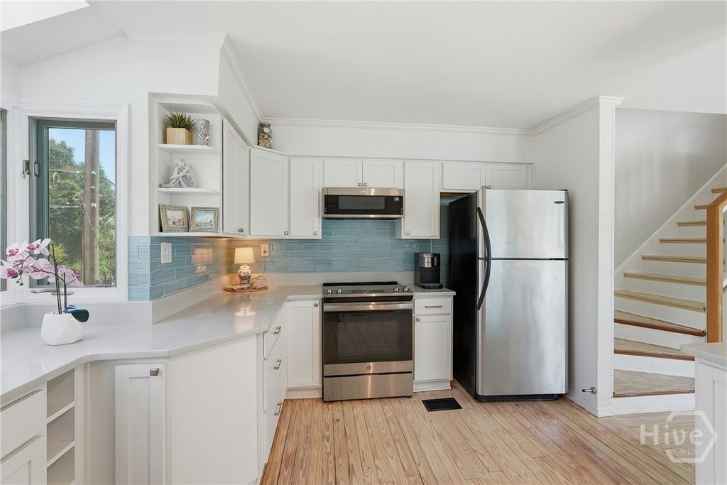Image 19 of property listing at 8 19th Street, Tybee Island, GA 31328