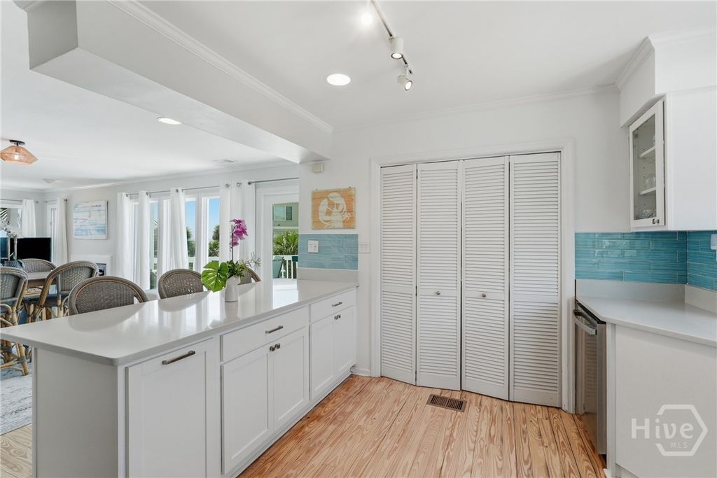 Image 20 of property listing at 8 19th Street, Tybee Island, GA 31328