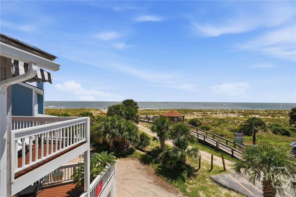 Image 28 of property listing at 8 19th Street, Tybee Island, GA 31328