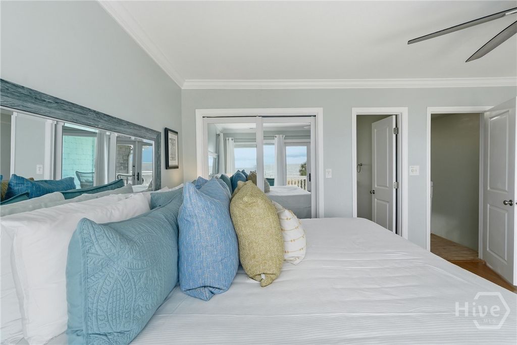 Image 33 of property listing at 8 19th Street, Tybee Island, GA 31328