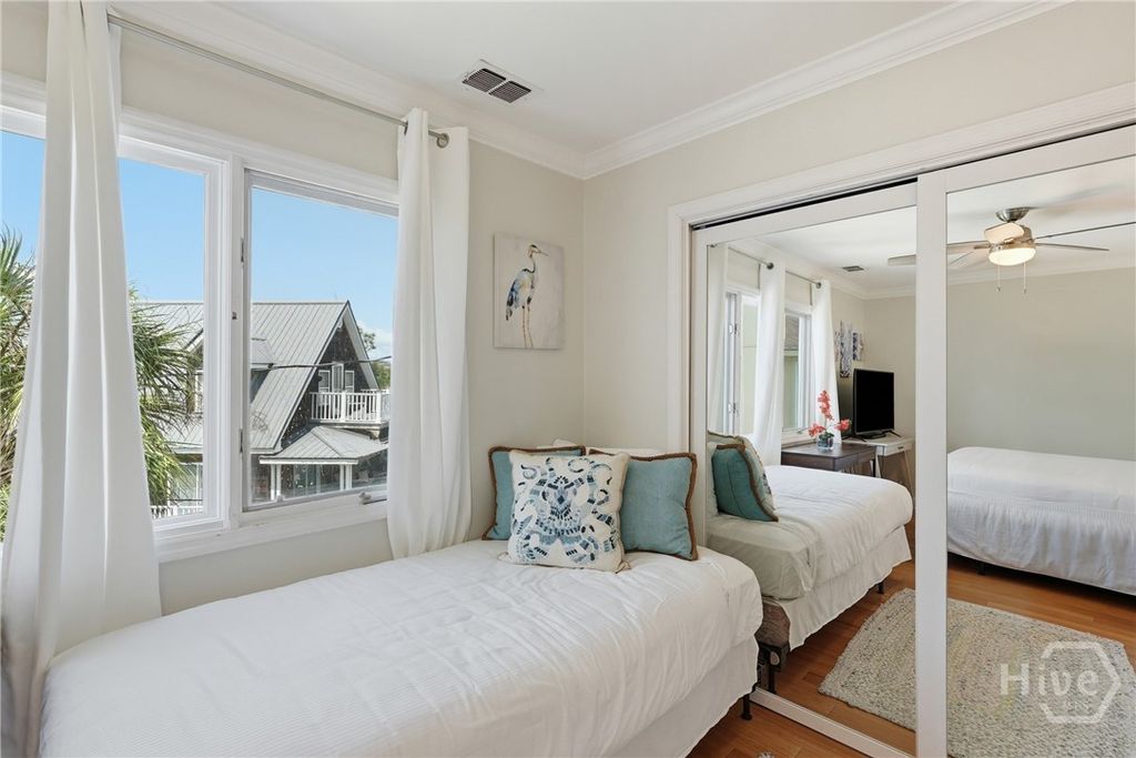 Image 40 of property listing at 8 19th Street, Tybee Island, GA 31328