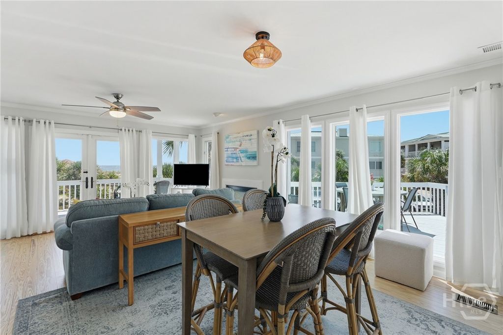 Image 8 of property listing at 8 19th Street, Tybee Island, GA 31328