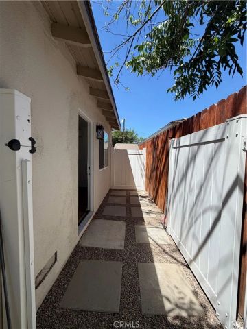 7009 Comanche, Winnetka, CA 91306