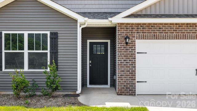 111 Ridgehaven Drive, Waynesville, NC 28786