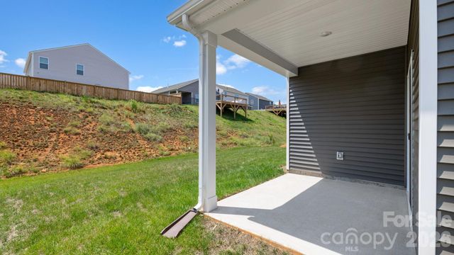 111 Ridgehaven Drive, Waynesville, NC 28786