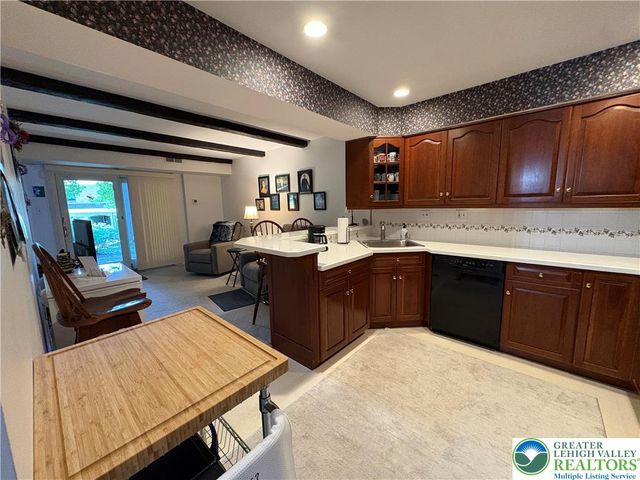 2823 Whitemarsh Place, Lower Macungie Twp, PA 18062