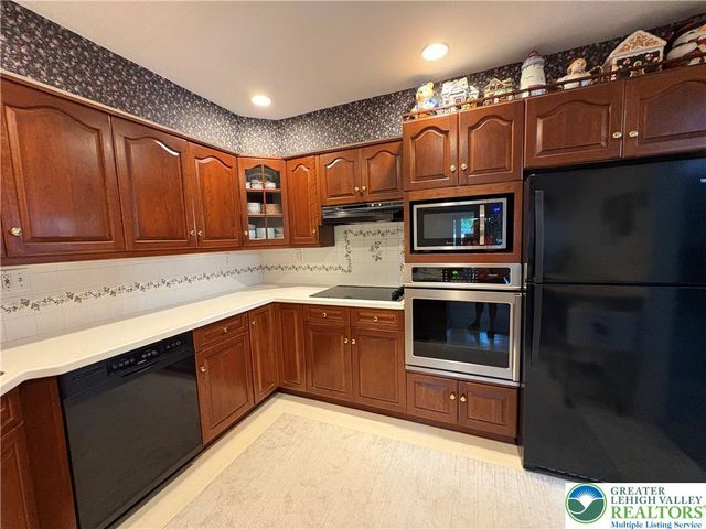 2823 Whitemarsh Place, Lower Macungie Twp, PA 18062