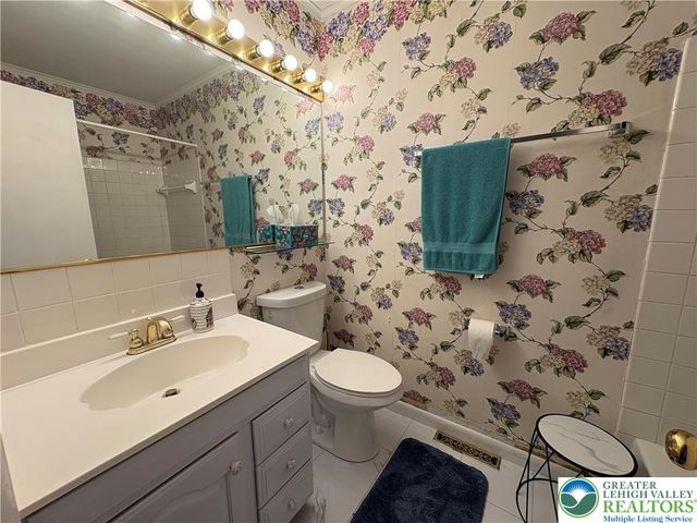 2823 Whitemarsh Place, Lower Macungie Twp, PA 18062