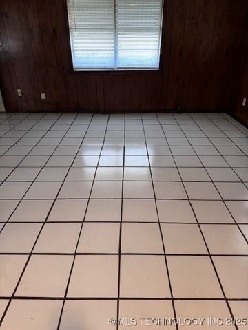 505 S Ashwood Street, Marietta, OK 73448