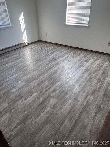 505 S Ashwood Street, Marietta, OK 73448