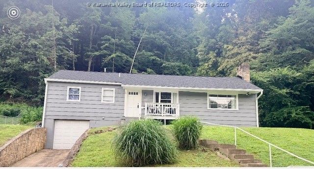 1052 Montrose Drive, South Charleston, WV 25303