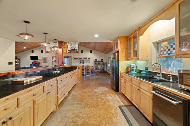 8757 S FM 1189, Lipan, TX 76462