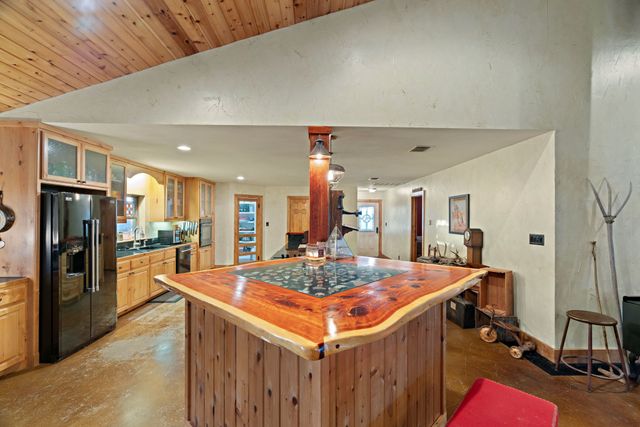 8757 S FM 1189, Lipan, TX 76462