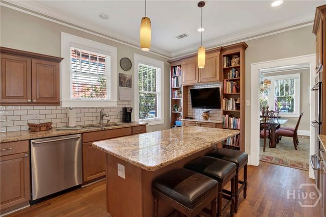 717 E 46th Street, Savannah, GA 31405