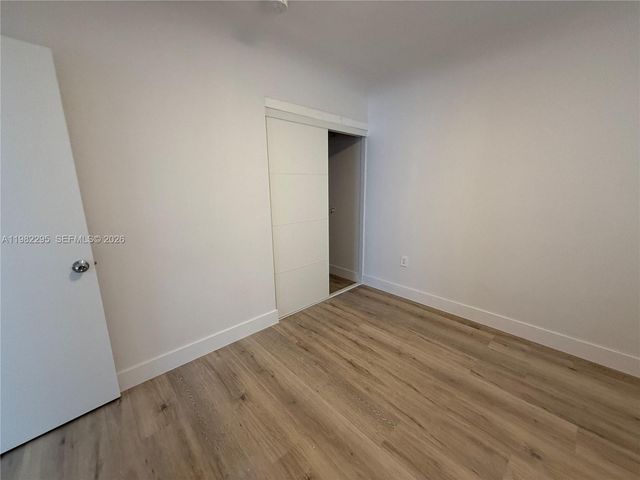 1300 NE 110th St 8, Miami, FL 33161