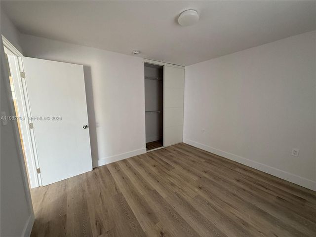 1300 NE 110th St 8, Miami, FL 33161