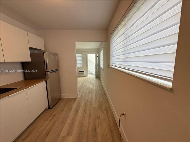 1300 NE 110th St 8, Miami, FL 33161