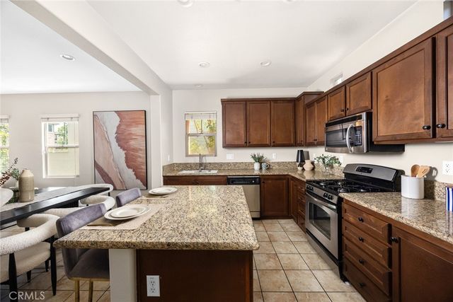 12466 Canal Drive 6, Rancho Cucamonga, CA 91739