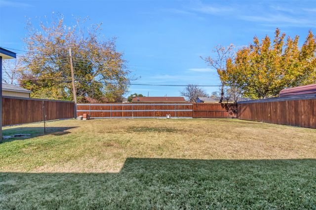 6347 Fenway Street, Dallas, TX 75217