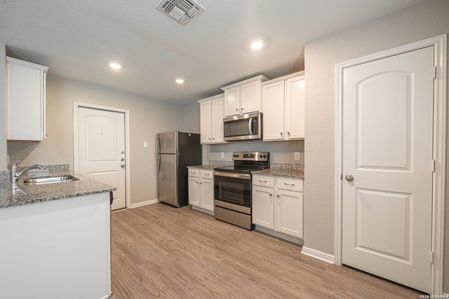 3119 BEGONIA BND, San Antonio, TX 78222