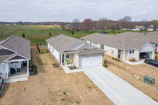 7076 Lang Ave, White House, TN 37188