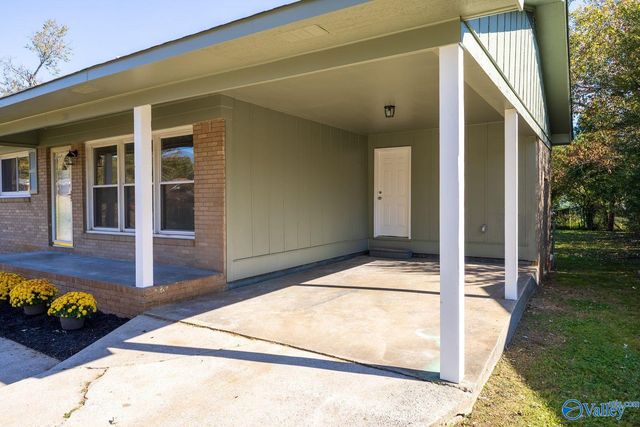 2114 NW Linde Street, Huntsville, AL 35810